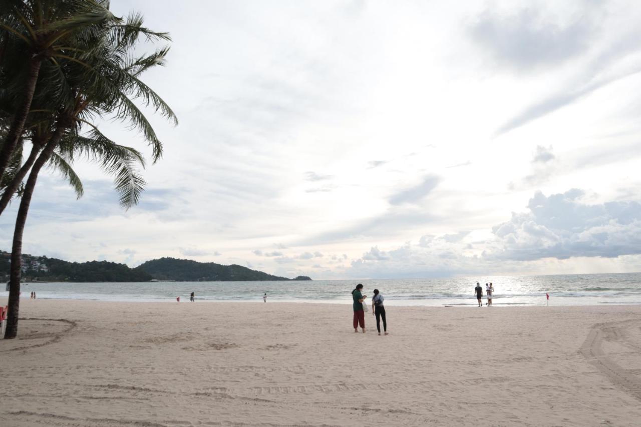 Oyo 1078 Enrich Boutique Place Patong Esterno foto