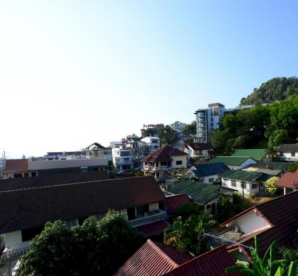 Oyo 1078 Enrich Boutique Place Patong Esterno foto